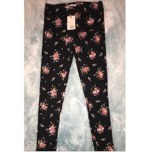 Floral NWT Leggings